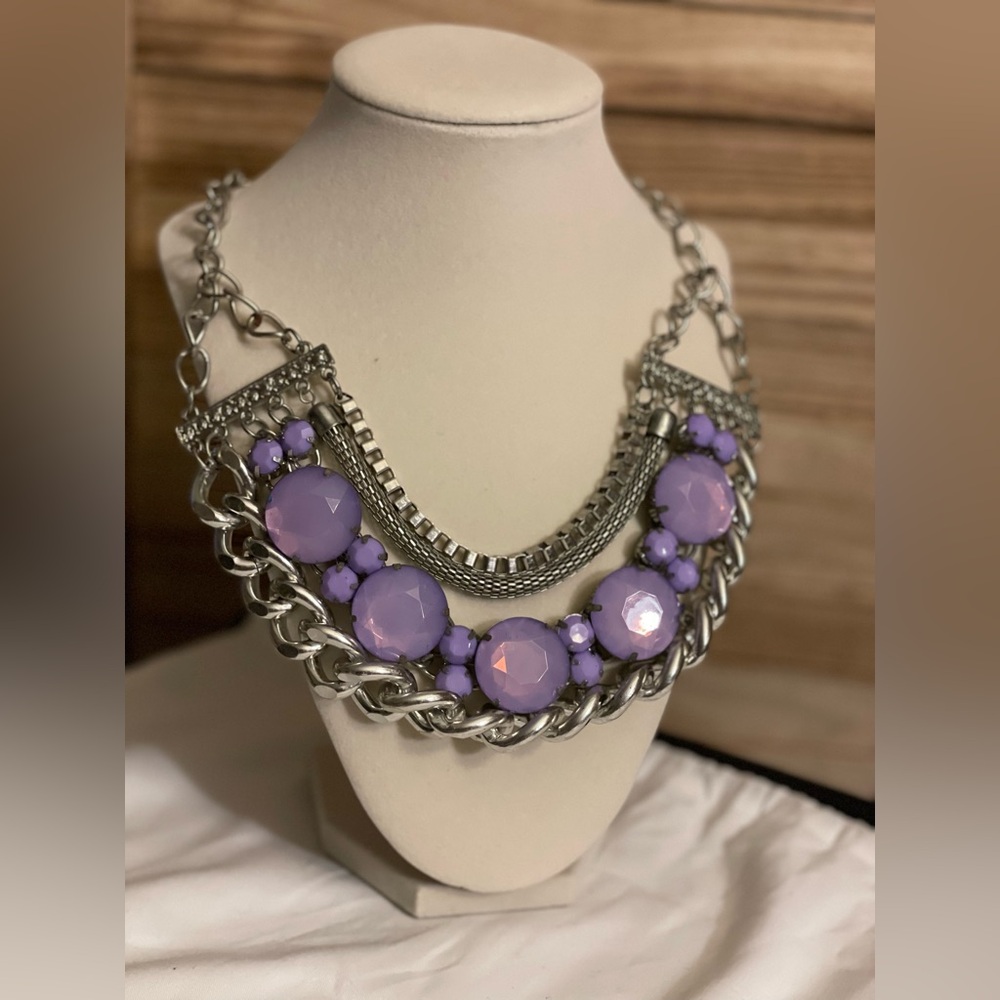 Elegant Silver and Purple Statement Necklace